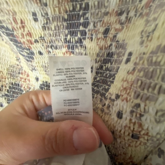 WILFRED x ARITZIA Tempest Butter Floral Smocked Mini Dress Size Medium - Picture 16 of 16